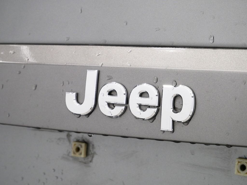Thumbnail: 2011 Jeep Compass - 20
