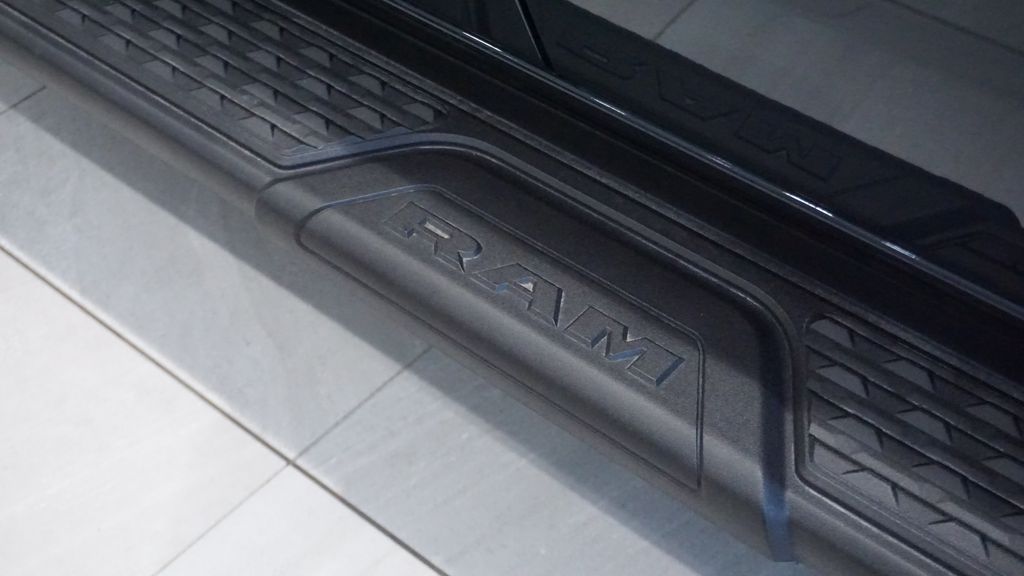 Thumbnail: 2026 RAM 1500 - 18