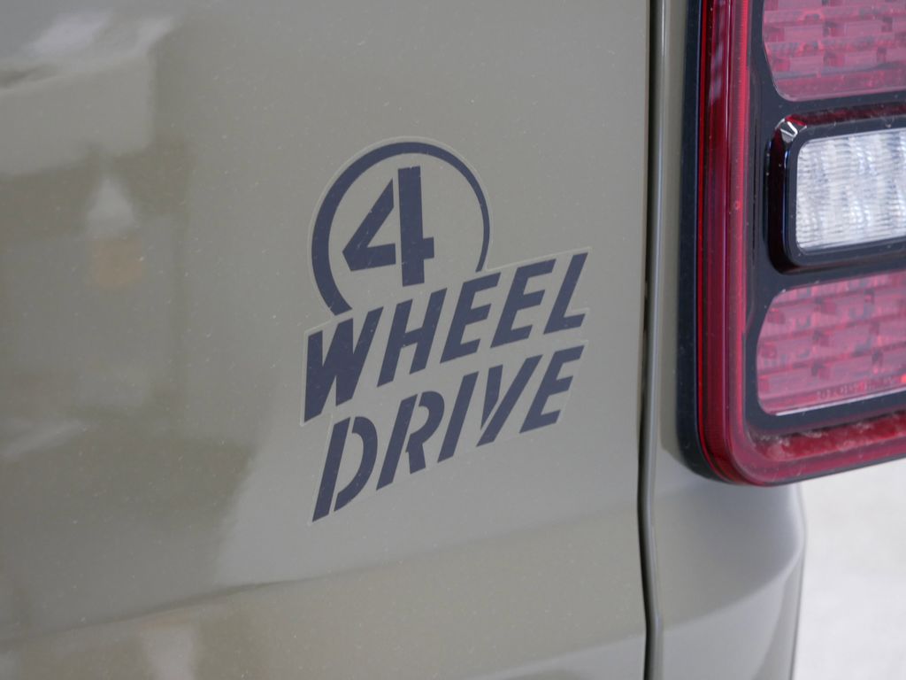 Thumbnail: 2025 Jeep Gladiator - 14