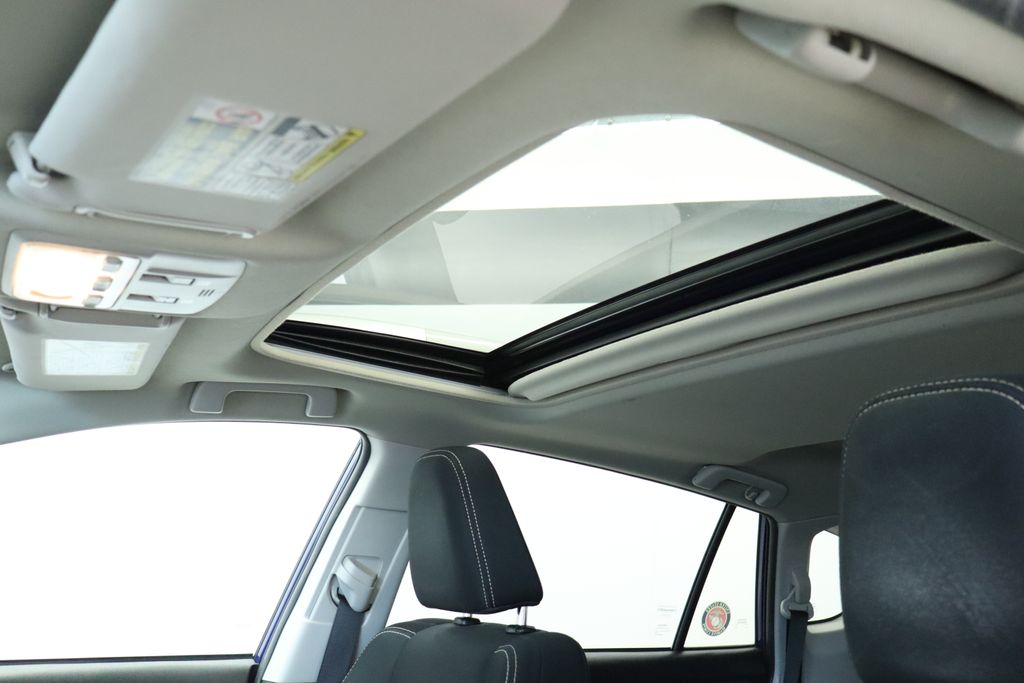 Thumbnail: 2015 Toyota RAV4 - 26