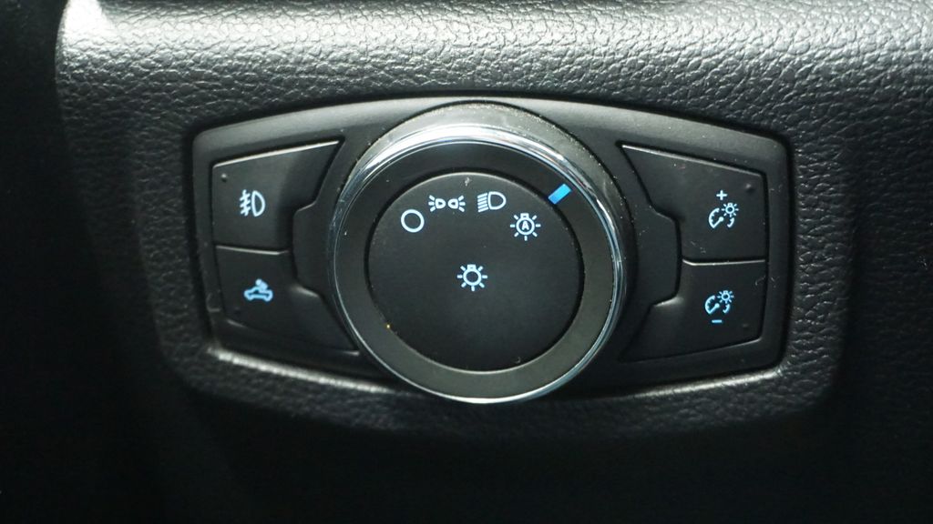 Thumbnail: 2015 Ford F-150 - 36