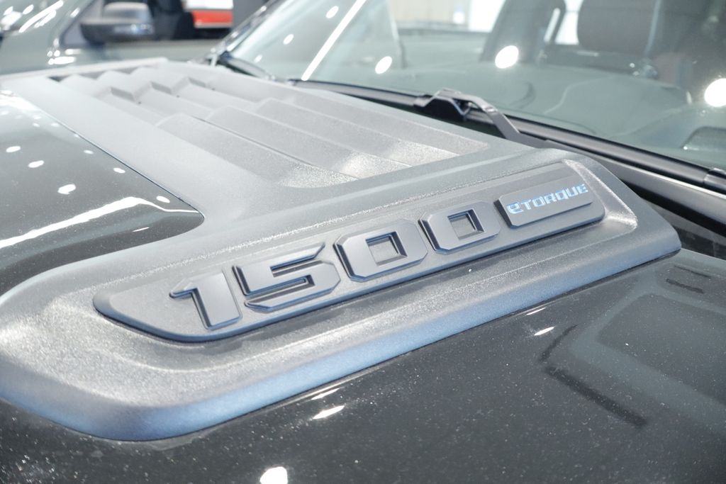 Thumbnail: 2026 RAM 1500 - 8
