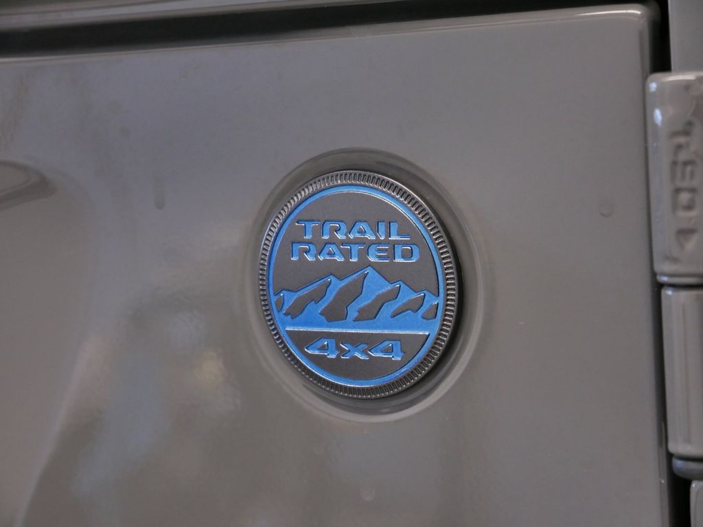 Thumbnail: 2022 Jeep Wrangler - 23