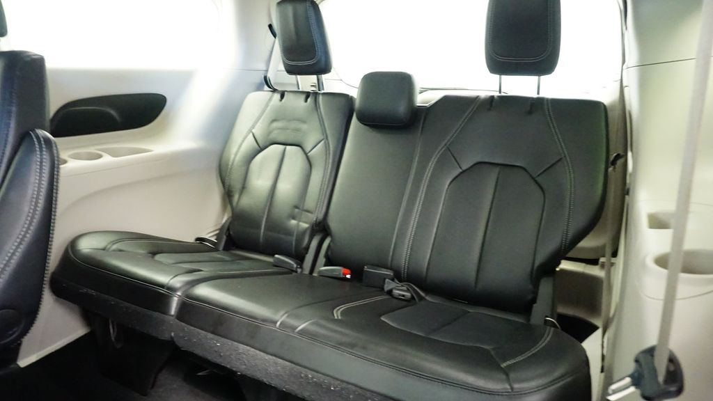 Thumbnail: 2024 Chrysler Pacifica - 15