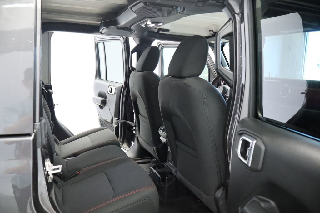 Thumbnail: 2023 Jeep Gladiator - 24