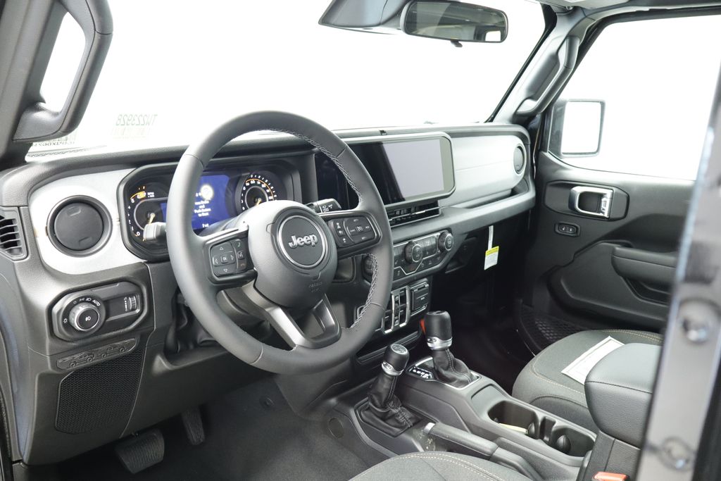 Thumbnail: 2026 Jeep Wrangler - 28