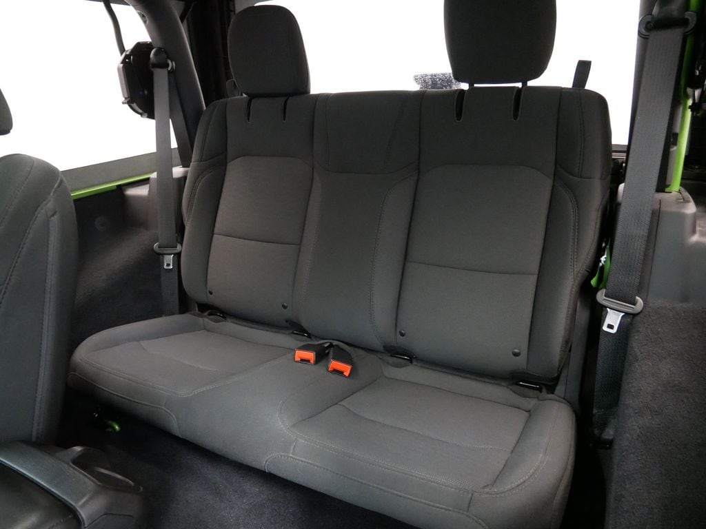 Thumbnail: 2019 Jeep Wrangler - 4