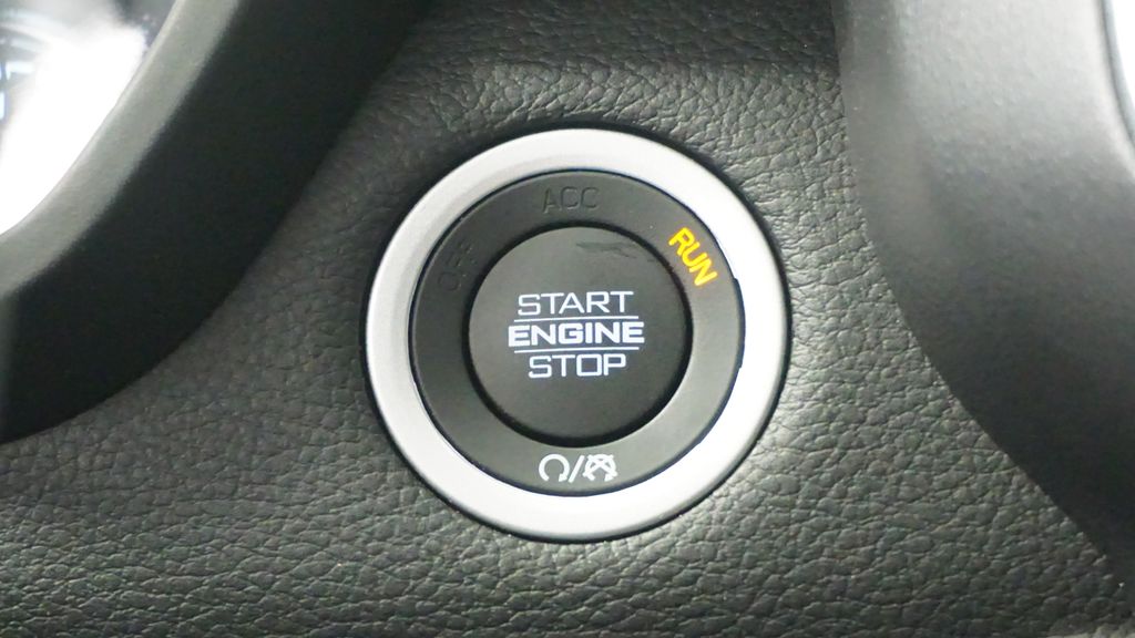 Thumbnail: 2023 RAM 1500 - 32