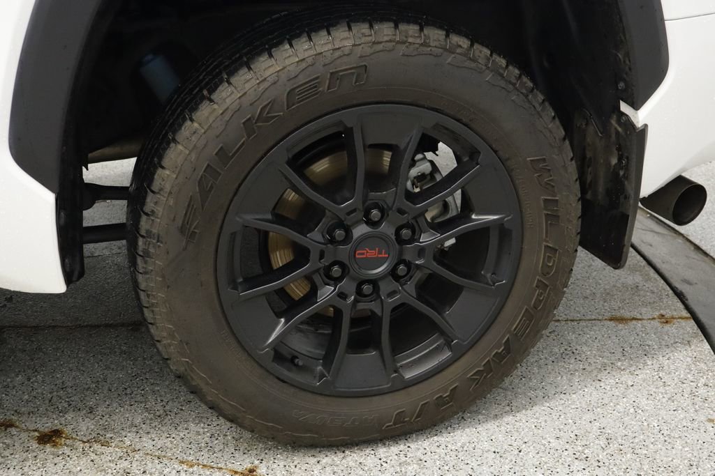 Thumbnail: 2024 Toyota Tundra - 17