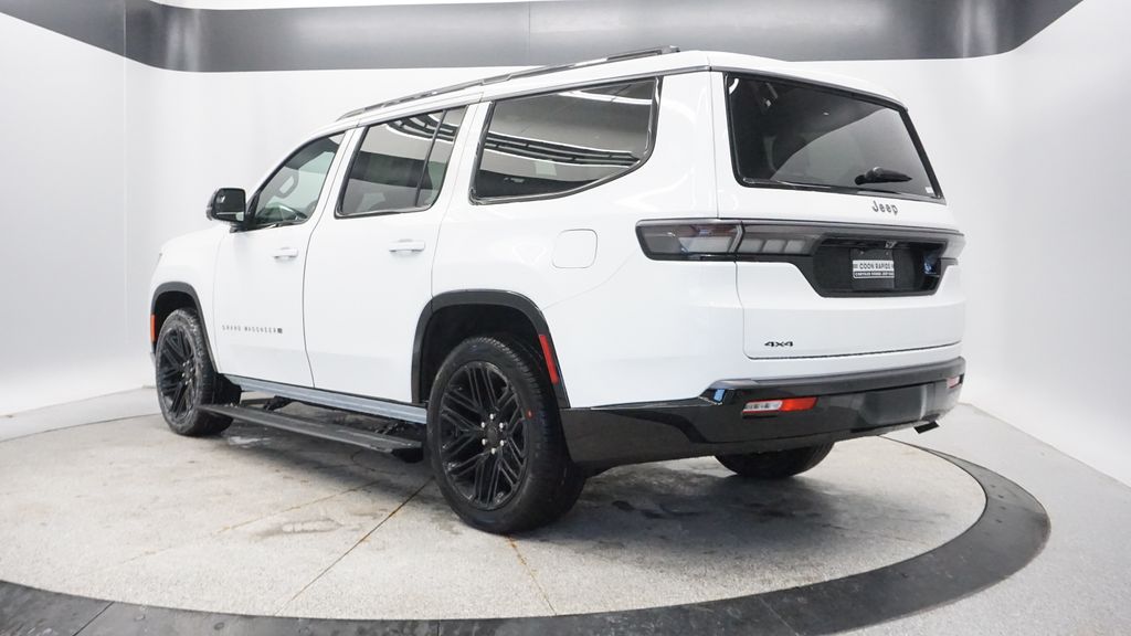 Thumbnail: 2026 Jeep Grand Wagoneer - 3