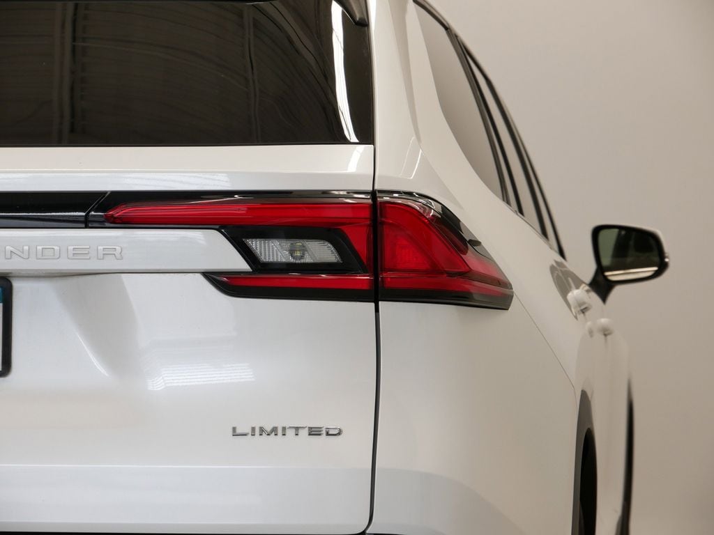 Thumbnail: 2024 Toyota Grand Highlander - 4