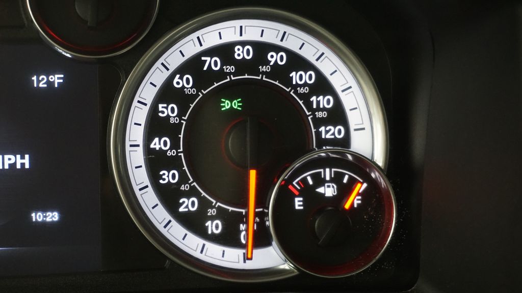 Thumbnail: 2021 RAM 1500 Classic - 34