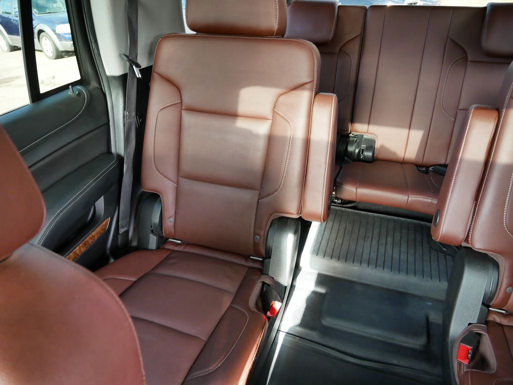 Thumbnail: 2020 Chevrolet Tahoe - 25