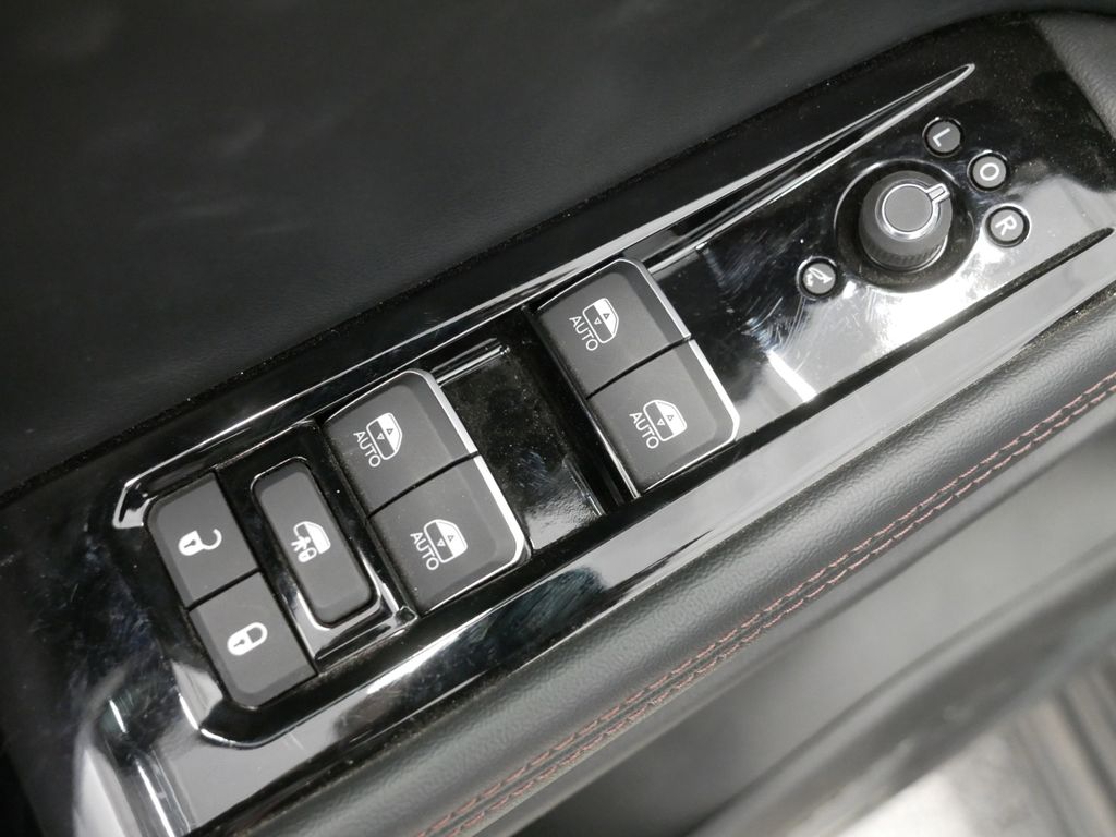 Thumbnail: 2024 Jeep Wagoneer S - 35