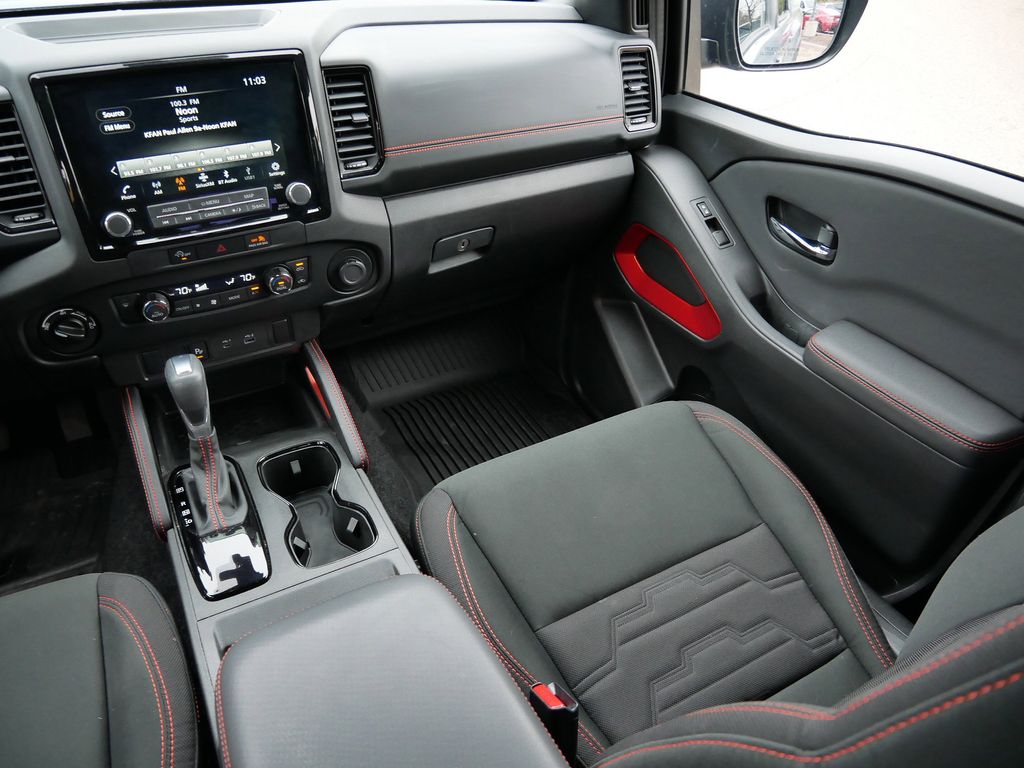 Thumbnail: 2024 Nissan Frontier - 18