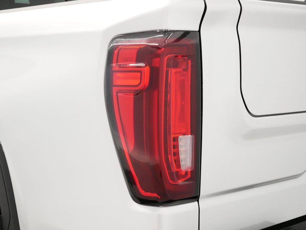 Thumbnail: 2022 GMC Sierra 1500 - 15