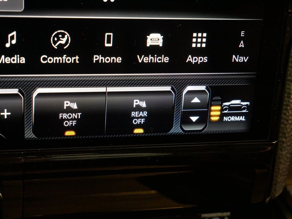 Thumbnail: 2026 RAM 1500 - 38