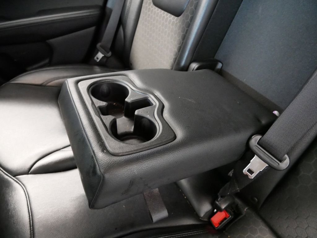 Thumbnail: 2020 Jeep Compass - 27