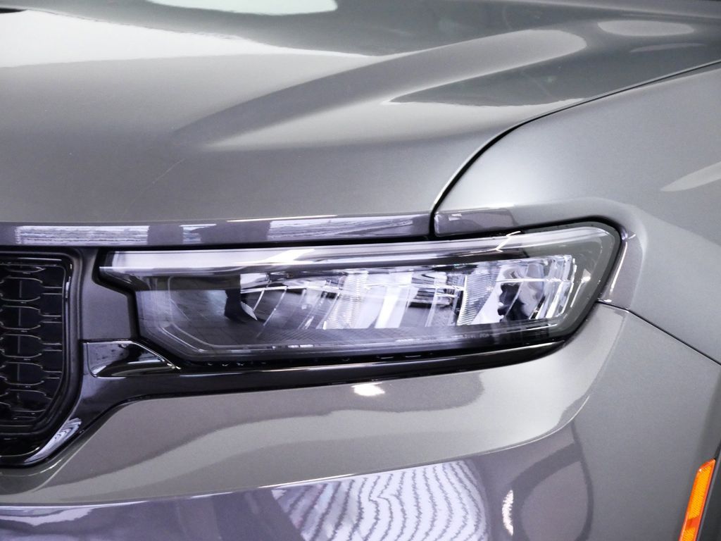Thumbnail: 2024 Jeep Grand Cherokee - 19