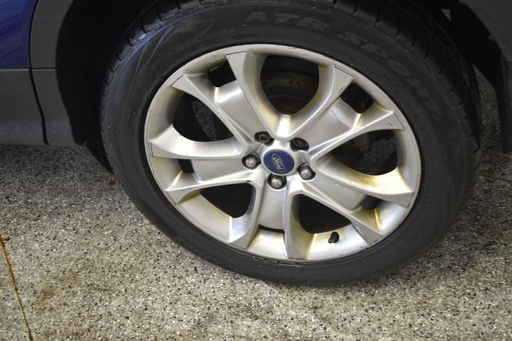 Thumbnail: 2014 Ford Escape - 22