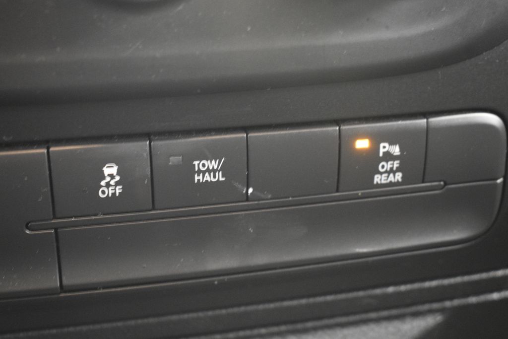 Thumbnail: 2019 RAM 1500 Classic - 40