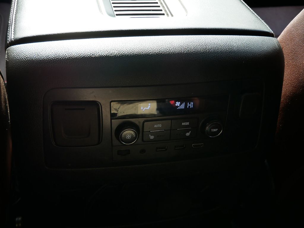 Thumbnail: 2020 Chevrolet Tahoe - 23