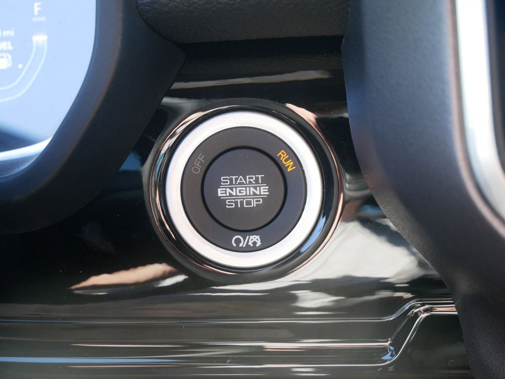 Thumbnail: 2025 RAM 1500 - 37