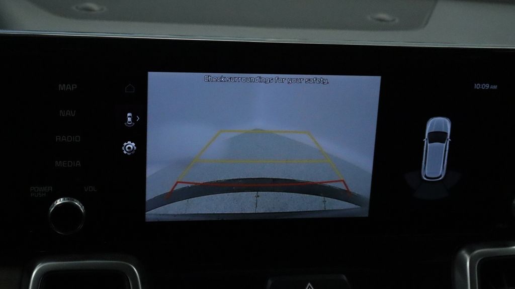 Thumbnail: 2023 Kia Sorento - 42