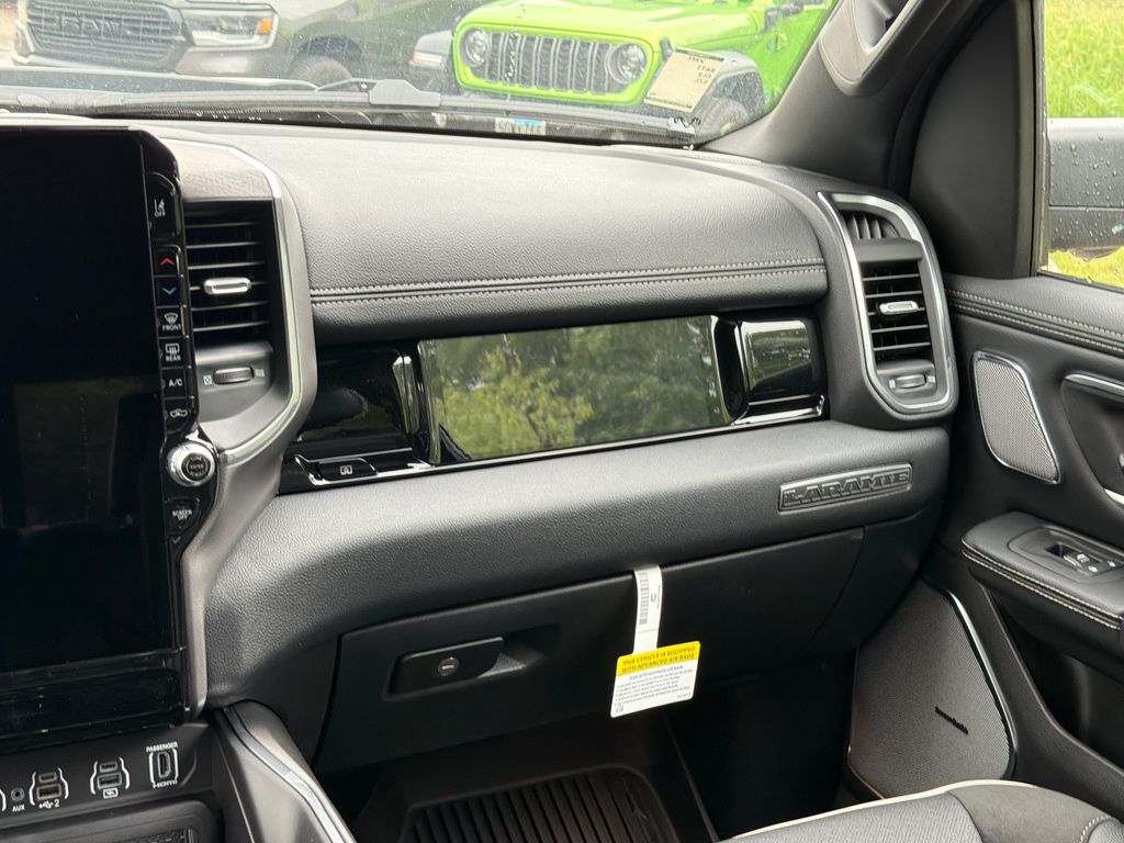 Thumbnail: 2026 RAM 1500 - 20