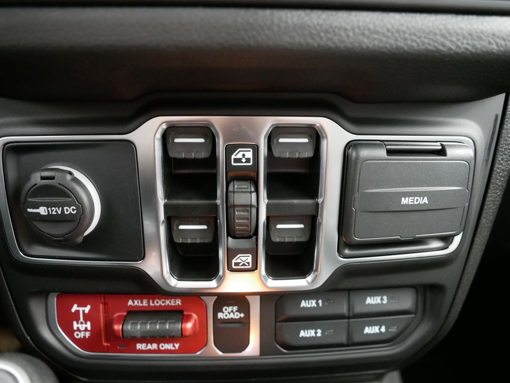 Thumbnail: 2025 Jeep Gladiator - 47