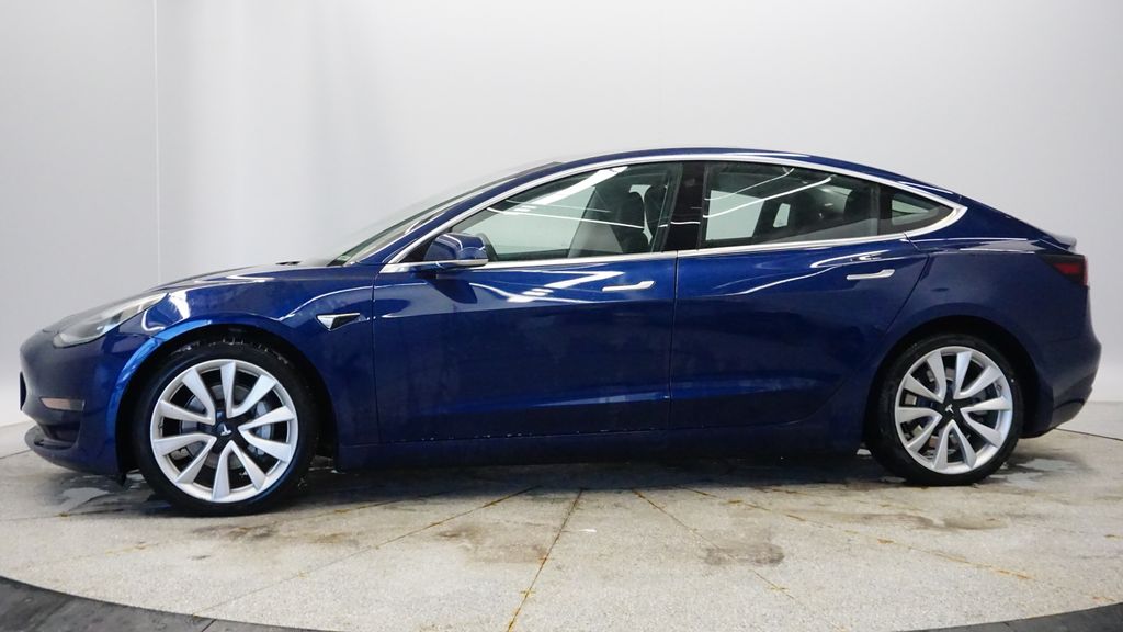 Thumbnail: 2018 Tesla Model 3 - 2