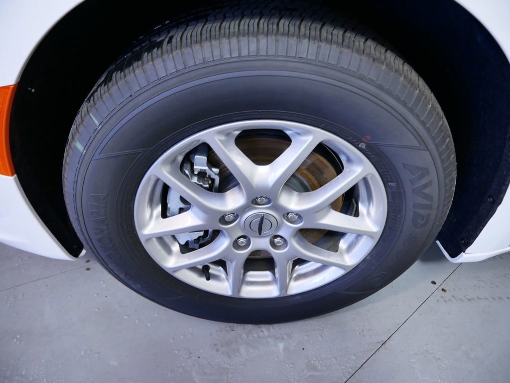 Thumbnail: 2024 Chrysler Pacifica - 20