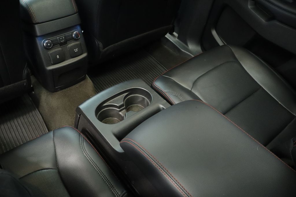 Thumbnail: 2016 Ford Explorer - 25