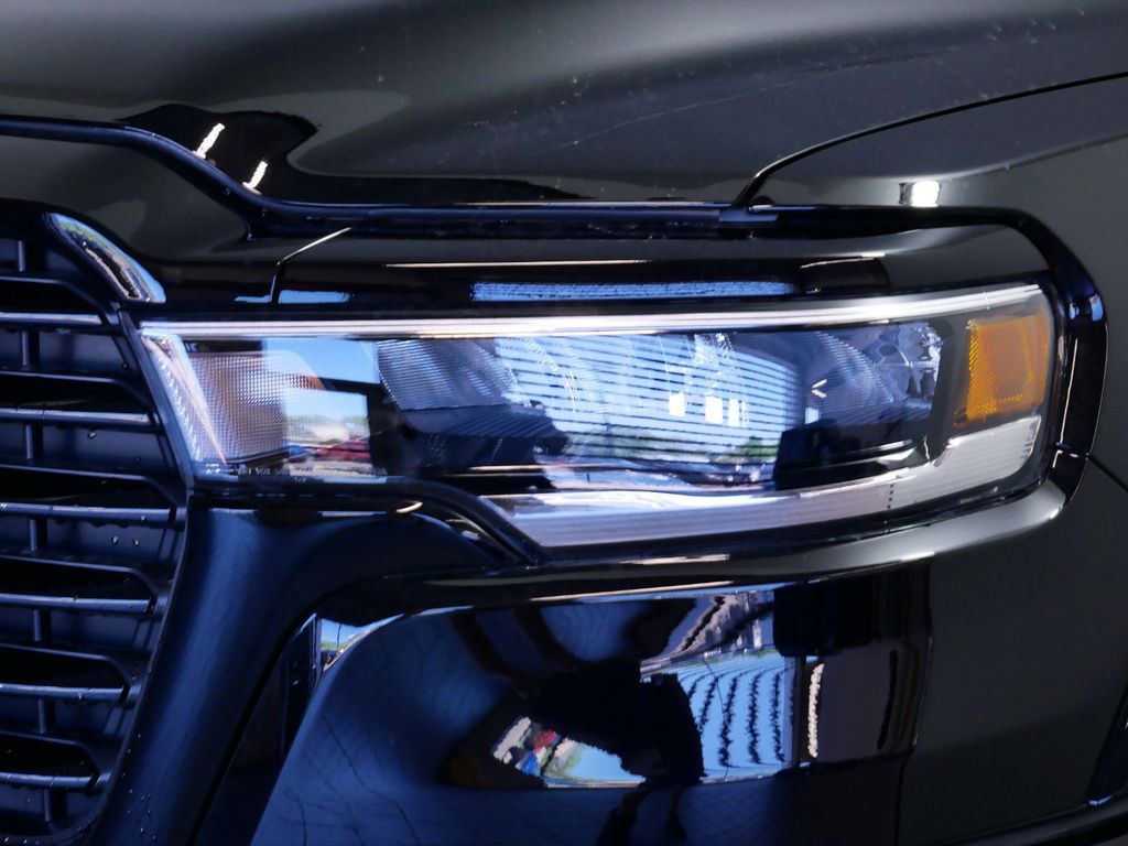 Thumbnail: 2025 RAM 1500 - 21