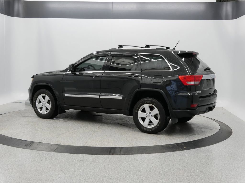 2012 Jeep Grand Cherokee Laredo 40