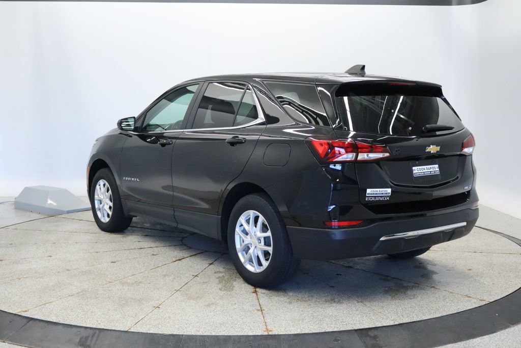 Thumbnail: 2023 Chevrolet Equinox - 3