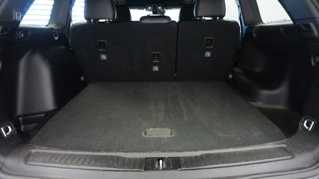 Thumbnail: 2023 Jeep Grand Cherokee - 18