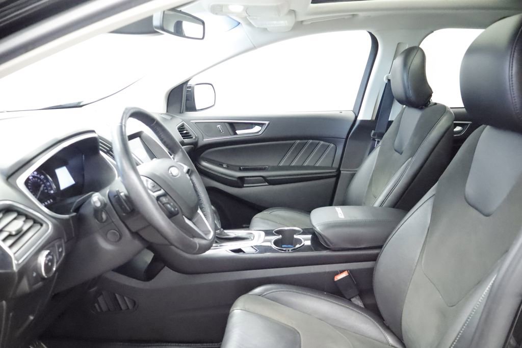 Thumbnail: 2016 Ford Edge - 27