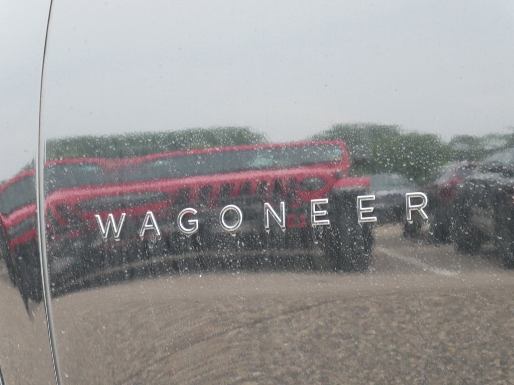 Thumbnail: 2025 Jeep Wagoneer S - 17