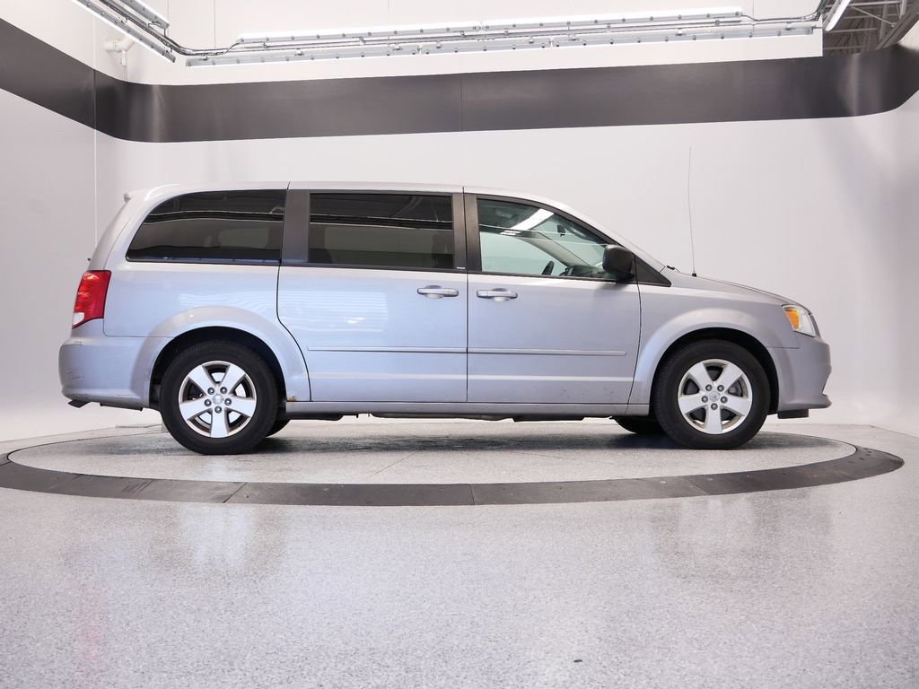 Thumbnail: 2013 Dodge Grand Caravan - 8