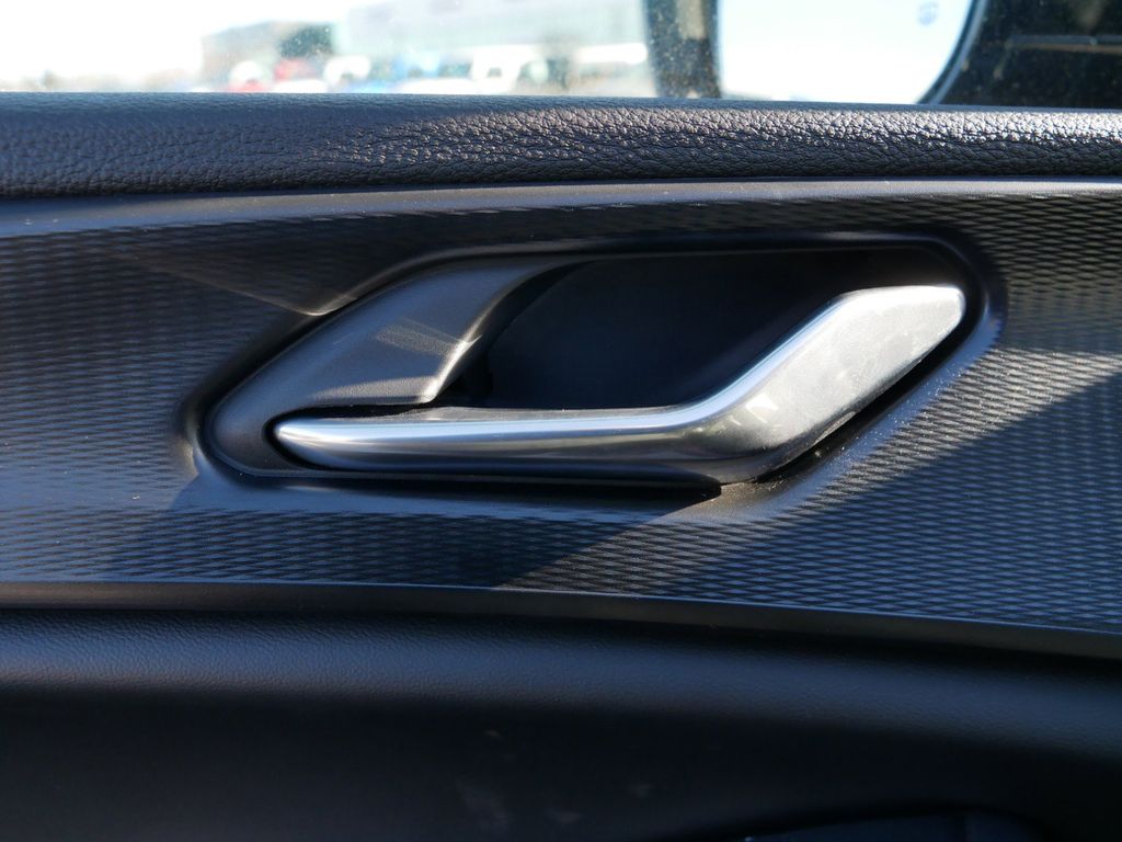 Thumbnail: 2024 Jeep Grand Cherokee - 35