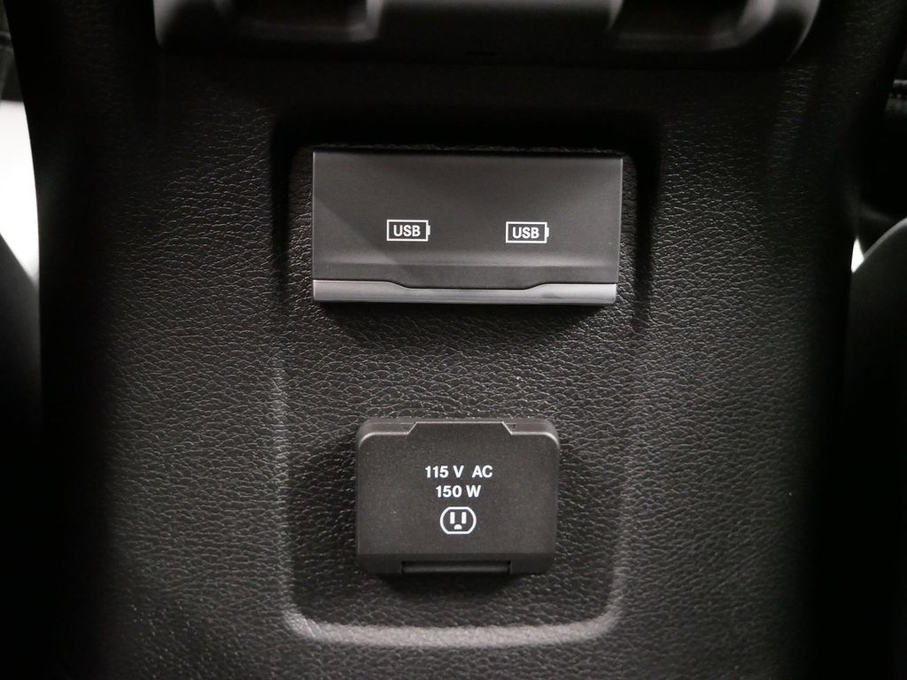 Thumbnail: 2025 Jeep Wrangler - 17