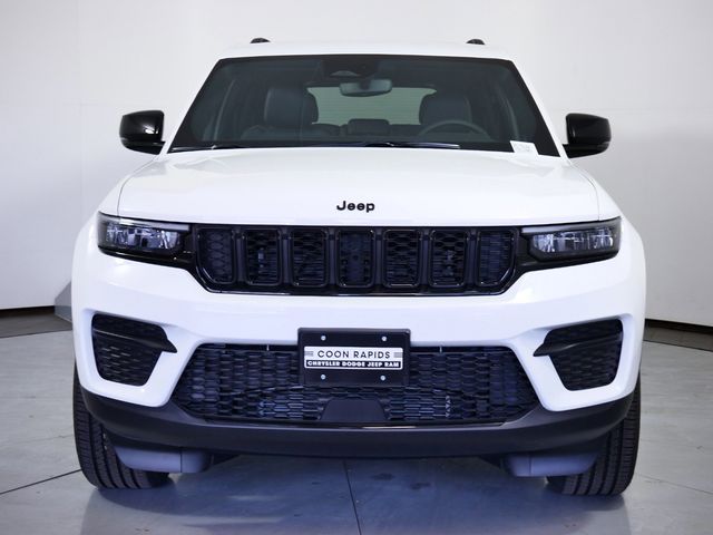 Thumbnail: 2024 Jeep Grand Cherokee - 4