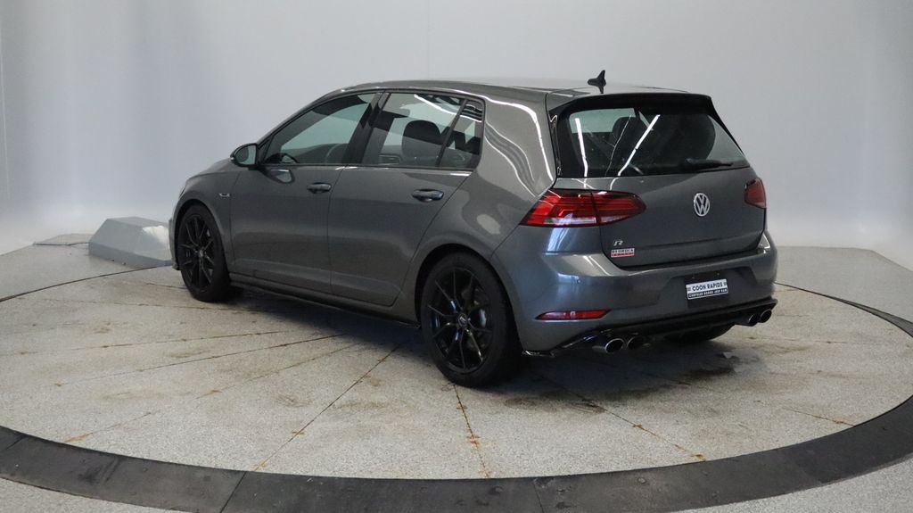 Thumbnail: 2019 Volkswagen Golf - 3