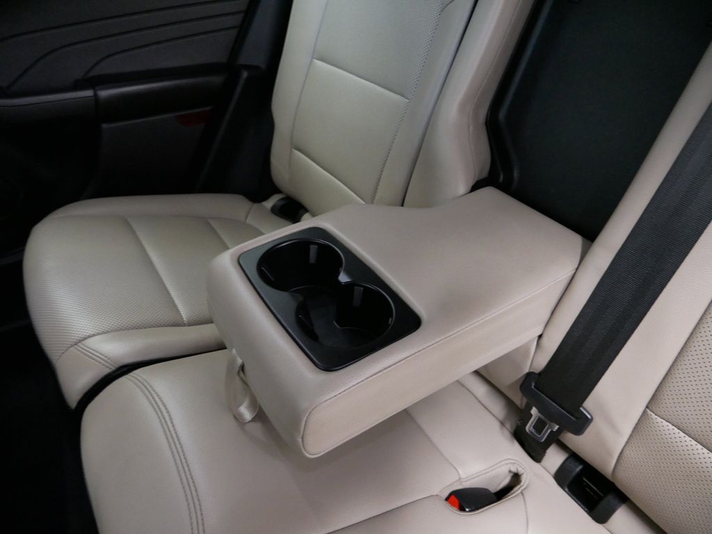 Thumbnail: 2021 Ford Escape - 10