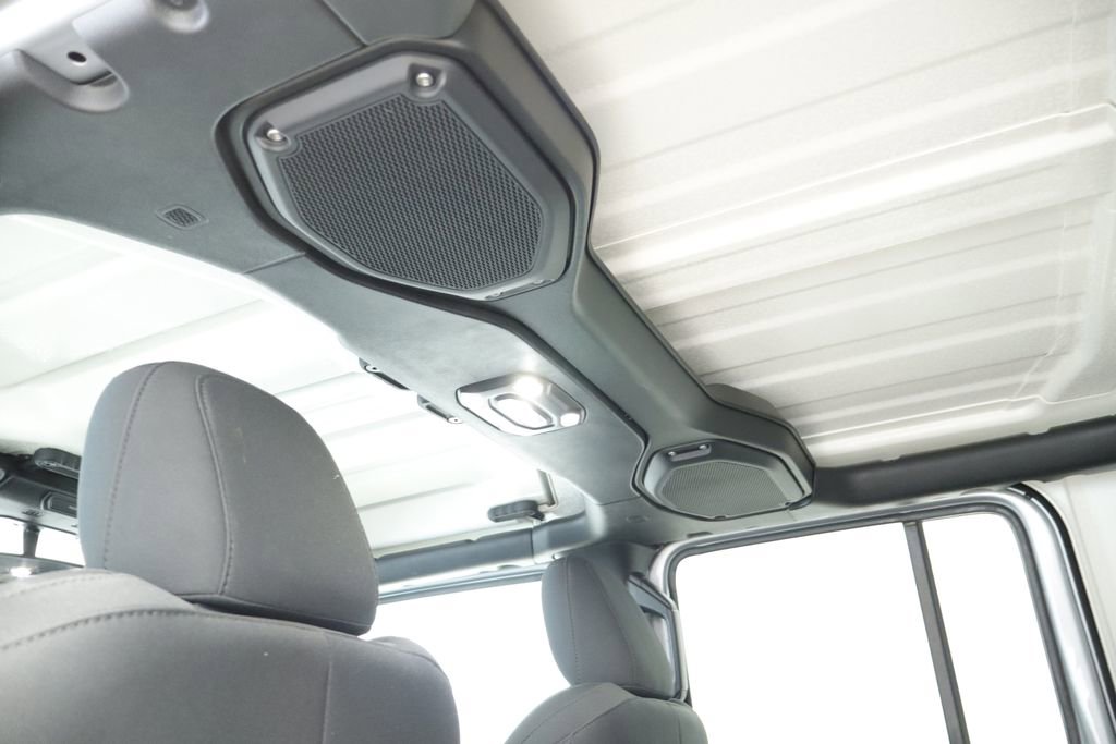 Thumbnail: 2023 Jeep Wrangler - 26