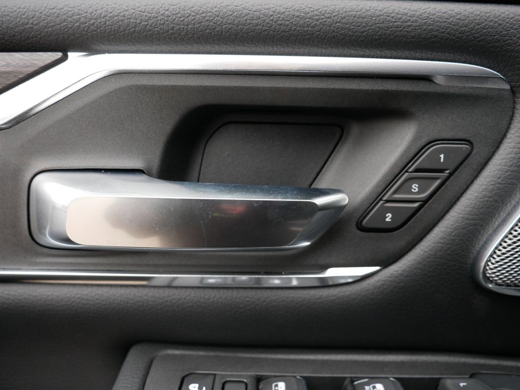 Thumbnail: 2025 RAM 1500 - 35