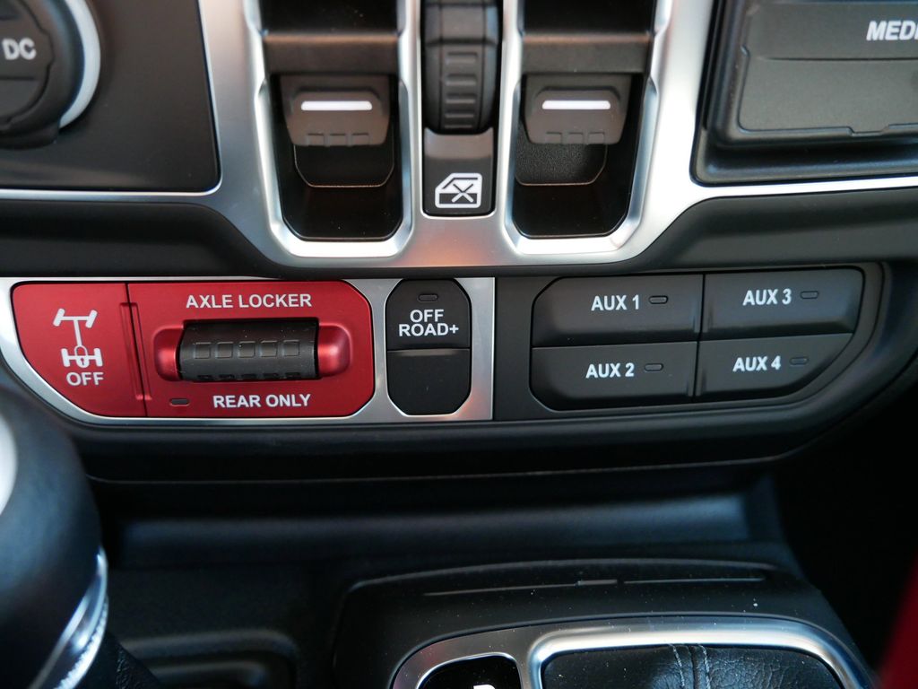 Thumbnail: 2025 Jeep Wrangler - 49