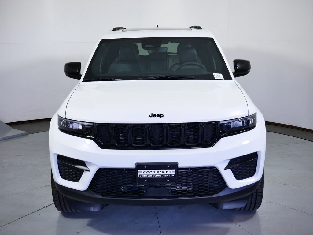 Thumbnail: 2024 Jeep Grand Cherokee - 19