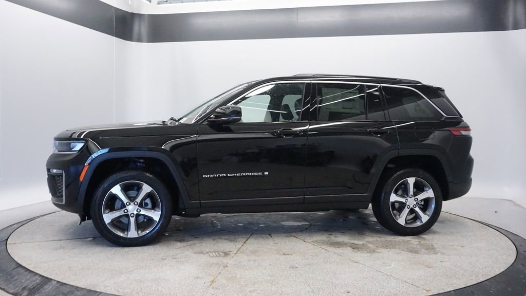 Thumbnail: 2026 Jeep Grand Cherokee - 2